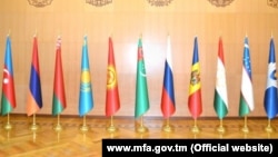 ԱՊՀ-ի և անդամ երկրների դրոշները, արխիվ