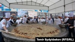 Бешбармак даярдоо учуру. 11-март, 2018-жыл. Бишкек шаары.