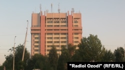 Бинои маҷмаи "Шарқи озод"