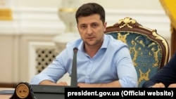 Зеленський провів нараду щодо катастрофи українського літака