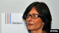 Флоренс Хартманн - мурдагы Югославия боюнча Гаага трибуналынын баш-прокурору Карла Дель Понтенин мурдагы маалымат катчысы