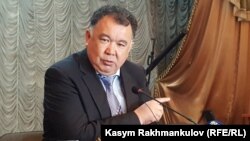 Шу облысы басшысы Туйгуналы Абдраимов. Қырғызстан, 6 маусым 2019 жыл.
