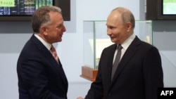 Стивен Уиткофф жана Владимир Путин. 