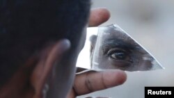 Avropaya gəlmiş afrikalı mühacir.