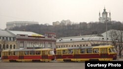 «Из города Киева, / Из логова змиева, / Я взял не жену, а колдунью...» [Фото — <a href="http://ru.wikipedia.org/wiki/Киев" target="_blank">GNU Free Documentation License</a>]