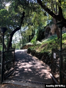 Әкияти паркка ялгыш килеп чыктым