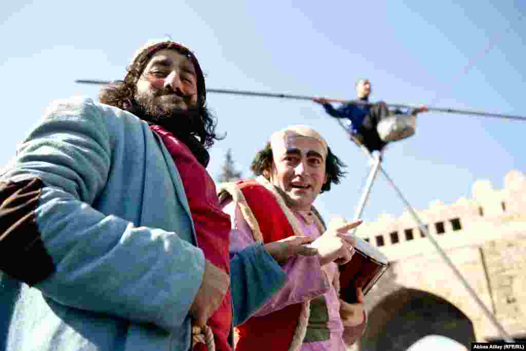 Celebration of Norouz in BakuНооруз (Улустун Улуу күнү) бир катар чыгыш элдеринде кеңири майрамдалды. Бакы шаары. 