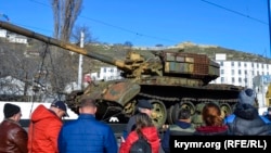 В окупованому Криму демонструють трофейну зброю з Сирії. Виставка «Сирійський перелом», березень 2019