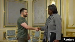 Ukrainian President Volodymyr Zelenskiy welcomes the U.S. ambassador to the United Nations, Linda Thomas-Greenfield, in Kyiv on November 8.