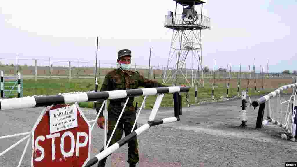 Казахско-китайская граница.