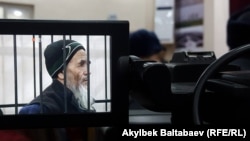 Азимжан Аскаров. Архивдик сүрөт. 