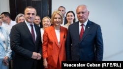 Экс-прэм’ер-міністар Васіле Тарлеў, колішняя кіраўніца Гагаузіі Ірына Ўлах і былы прэзыдэнт Малдовы Ігар Дадон, якія ўвайшлі ў новы выбарчы блёк, 29 ліпеня 2025 году