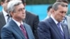 Президент Армении Серж Саргсян (слева) и губернатор Сюникской области Сурик Хачатрян