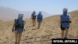 تصویر آرشیف: عملیات ماین پاکی در ولایت بامیان 