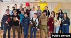 Сустрэча з удзельнікам вайны ў цэнтры дапамогі дзецям «Волскі»