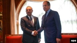 Ռուսաստանի և Թուրքիայի ԱԳ նախարարներ Սերգեյ Լավրովի և Մևլութ Չավուշողլիի հանդիպումը Սոչիում, 1-ը հուլիսի, 2016թ․ 