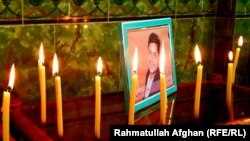 الیاس داعی خبرنگار رادیو آزادی در هلمند که در اثر انفجار ماین مقناطیسی جاگذاری شده در موترش در ۱۲ نوامبر ۲۰۲۰ جان باخت.