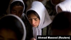 شماری از دانش آموزان در ولایت بدخشان