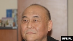 Болот Байкожоев "Азаттыктын" кеңсесинде, 2010-жылдын 13-апрели.