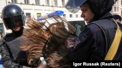 Задержания на демонстрации 1 мая в Санкт-Петербурге