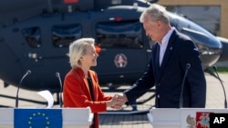 Старшыня Эўрапейскай камісіі Урзуля фон дэр Ляен і прэзыдэнт Літвы Гітанас Наўседа. Меднікі, 1 верасьня 2025