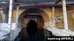 Вход в подземный музей в Балаклаве
