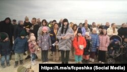 Жители Фиолента жалуются президенту РФ Владимиру Путину на то, что вынуждены были зимовать без отопления и света, поскольку местные власти лишают их дома электроэнергии, 4 марта 2025 года