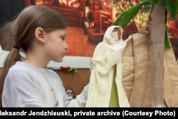 Віка Енджыеўская, падрыхтоўка да навагодняга спэктакля