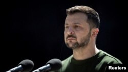 До Португалії президент України приїхав після візиту до Бельгії, де 28 травня була підписана двостороння угода про співпрацю у сфері безпеки і довгострокову підтримку