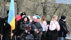 Танцями та молитвами вшанували пам'ять Небесної сотні у Херсоні (відео)