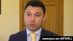 Эдуард Шармазанов (архив)