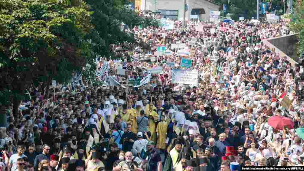 За оприлюдненими даними Національної поліції, на&nbsp;хресну ходу УПЦ (Московського патріархату) зібралися близько 55 тисяч громадян