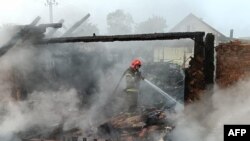 Рятувальники на місці російського удару на Чернігівщині, червень 2025 року