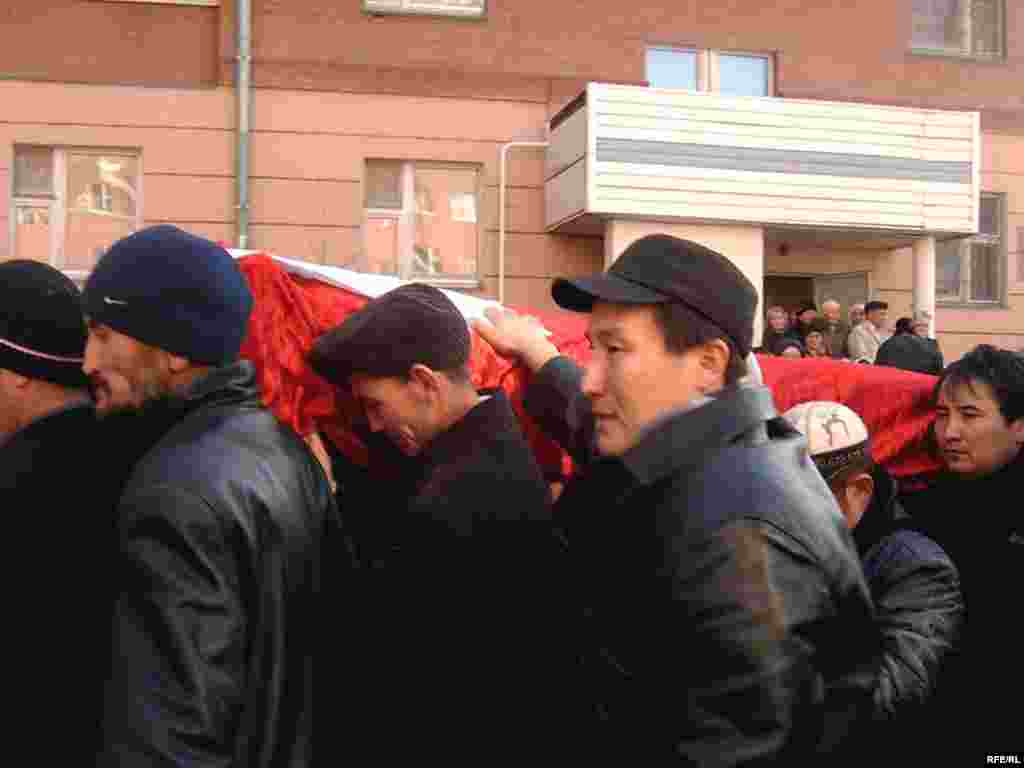 Последний путь молодой актрисы Шолпан. Шолпан - утренняя звезда, Венера, в переводе с казахского языка.   - Последний путь молодой актрисы Шолпан. Шолпан - утренняя звезда, Венера, в переводе с казахского языка.  