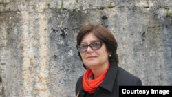 Изида Чаниа