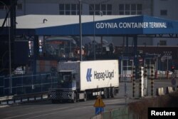 Контейнерный терминал в порту Гдыни, апрель 2025 года