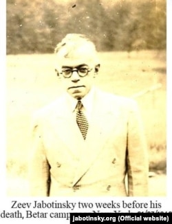 Володимир (Зеєв) Жаботинський за два тижні до смерті, 1940 рік. Фото з офіційного сайту Інституту Жаботинського в Тель-Авіві