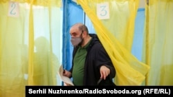 Місцеві вибори в Україні відбулися 25 жовтня, підрахунок триває досі