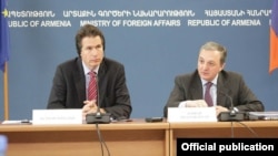 ԵՄ գլխավոր բանակցող Գունար Վիգանդ, Հայաստանի փոխարտգործնախարար Զոհրաբ Մնացականյան