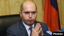Armenia - Education Minister Armen Ashotian gives a press conference in Yerevan, 20Jan2016.