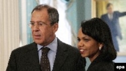 По мнению аналитиков, декларировать улучшение ситуации с правами человека в России Госдепартамент заставляет общая политическая ситуация