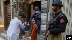 Балдардын шал оорусуна каршы эмдөө кампаниясы. Пакистан, 26-май 2025-жыл