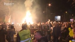 Montenegrin Protesters Urge Top Officials To Resign