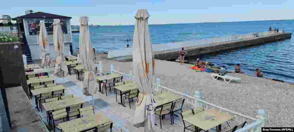 Кафешки облаштовують прямо на пляжі