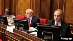 ՀԱԿ խմբակցությունը Ազգային ժողովի նիստի ժամանակ, արխիվ