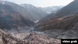 Исмоил Сомони мөңгүсү. Тажикстан, 27-октябрь 2025-жыл