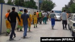 Polimeks kärhanasynyň işgärleri