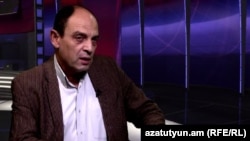 Իրավապաշտպան Ավետիք Իշխանյանը «Ազատություն TV»-ի տաղավարում, 15-ը հոկտեմբերի, 2014թ.