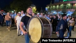 Шествие в центре Алматы, которое активисты называют «субботажем». 13 июня 2020 года.