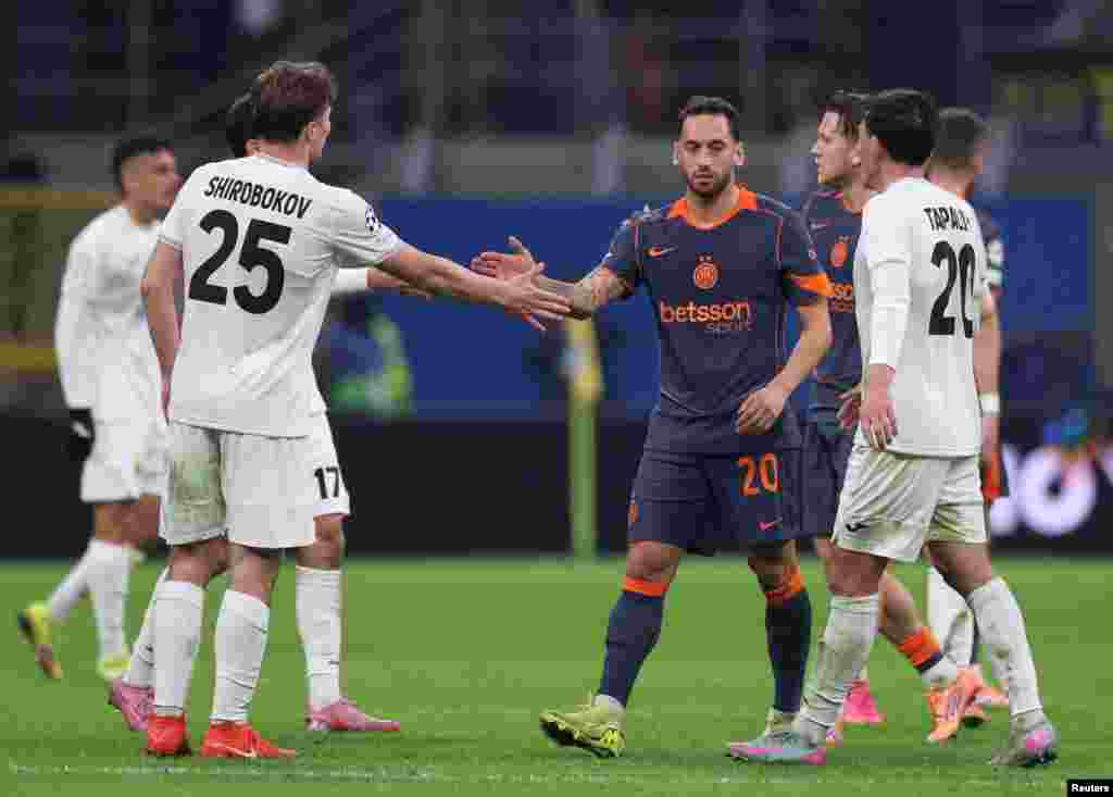 Енді "Қайрат" 26 қарашада сырт алаңда "Копенгаген" (Дания), 9 желтоқсанда өз алаңында "Олимпиакоспен" (Грекия), 20 қаңтарда өз алаңында "Брюггемен" (Бельгия), 28 қаңтарда Лондонда "Арсеналмен" ойнайды. 